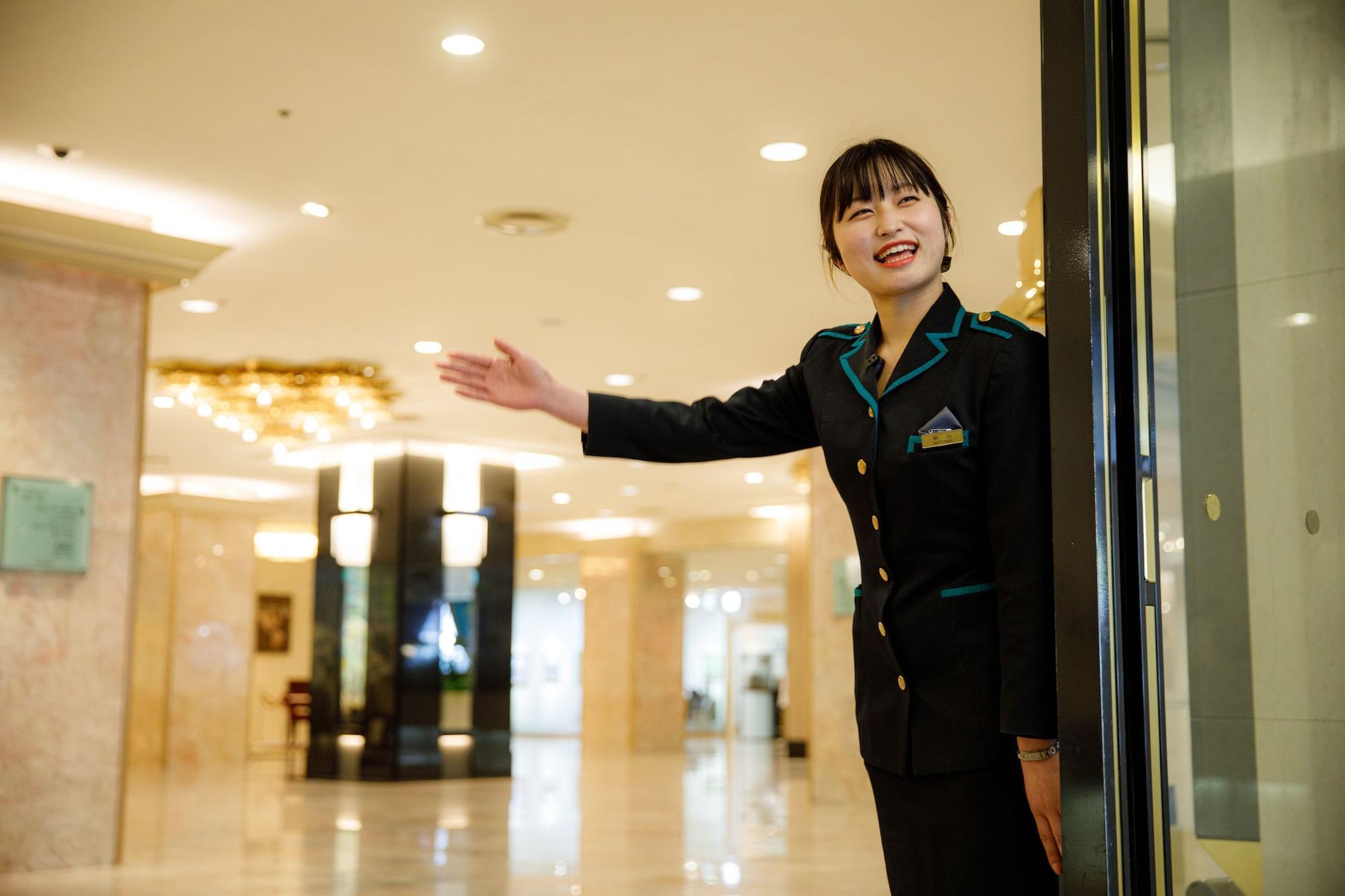 Hotel New Otani Hakata Fukuoka  Eksteriør bilde A hotel concierge