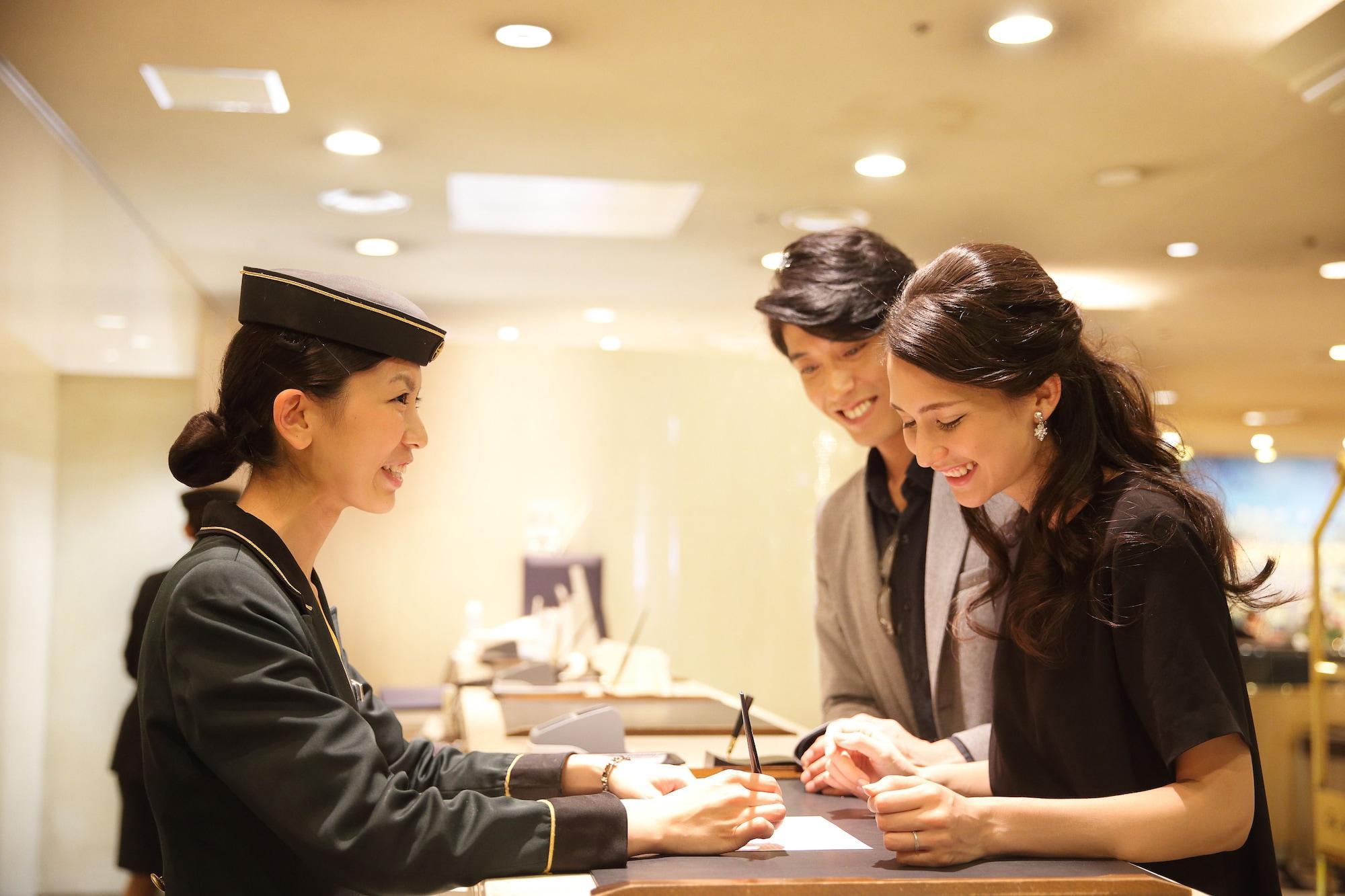 Hotel New Otani Hakata Fukuoka  Eksteriør bilde A Korean hotel concierge