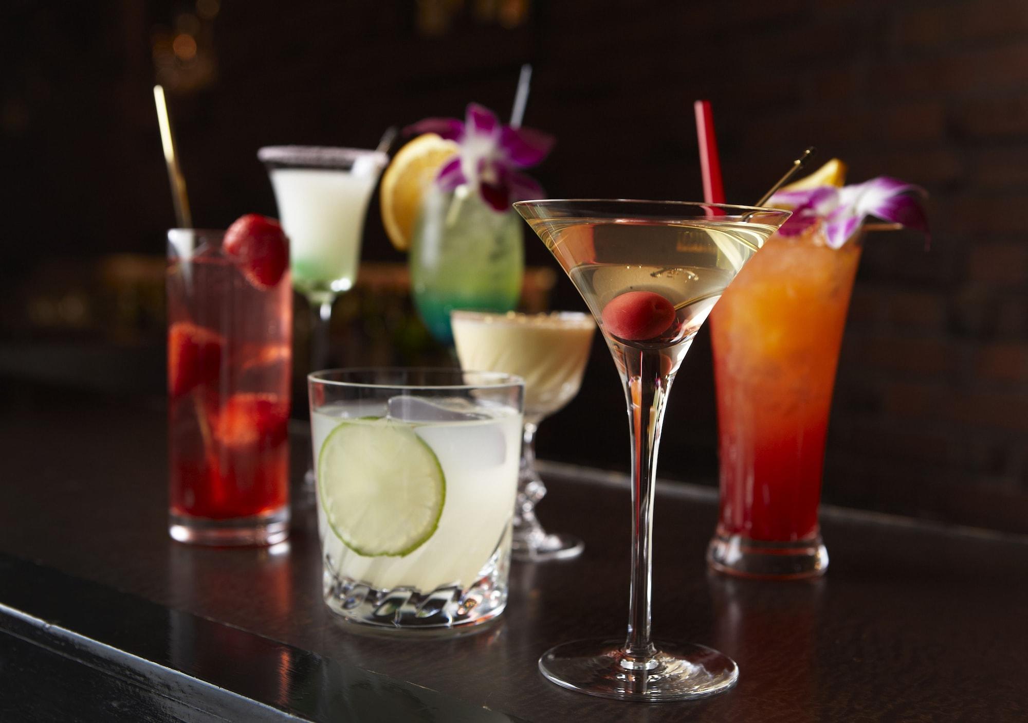 Hotel New Otani Hakata Fukuoka  Eksteriør bilde A selection of cocktails