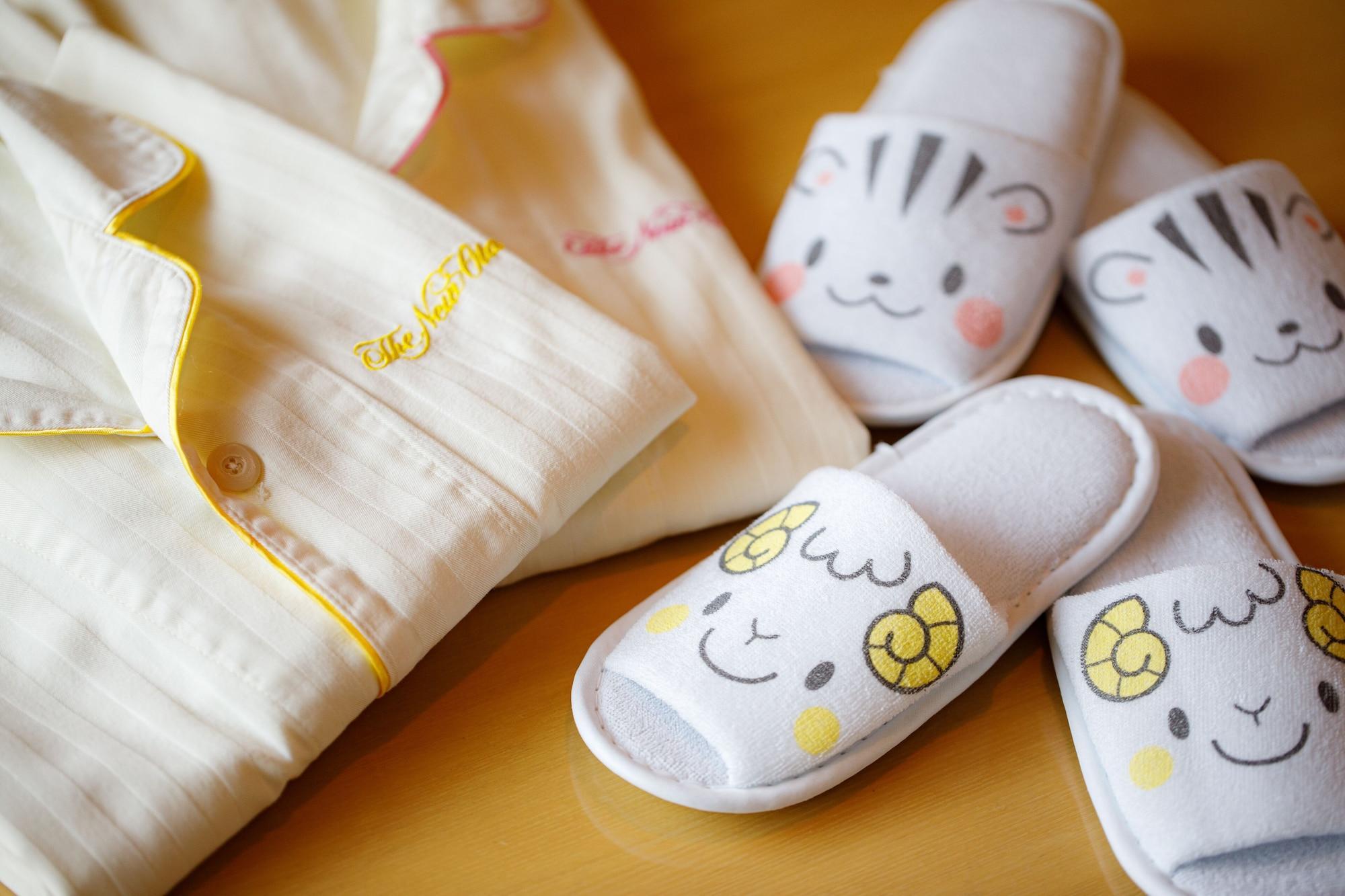 Hotel New Otani Hakata Fukuoka  Eksteriør bilde Maneki-neko slippers